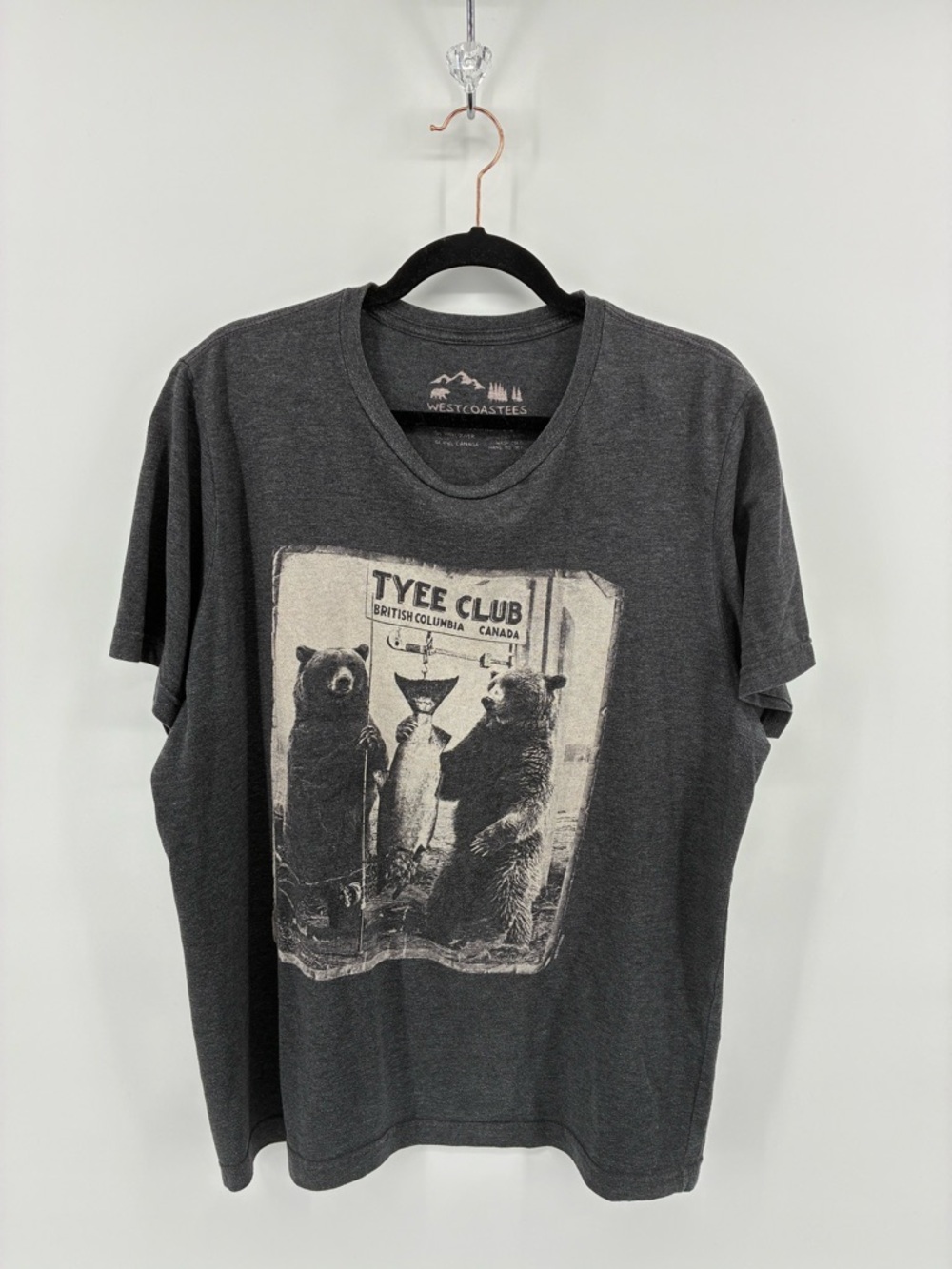 Bears Catching Fish Tyee Club Graphic Men's Tee - Charcoal